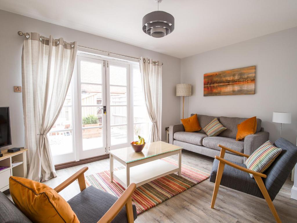 Swan Cottage - Housity