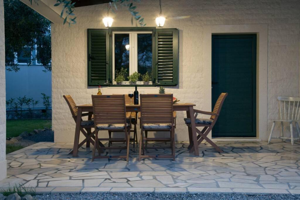 Patio alebo iná vonkajšia časť ubytovania Lodge JoMi