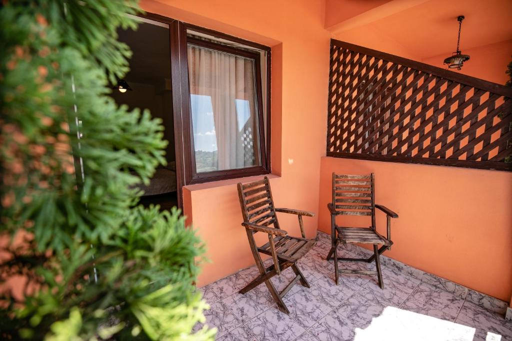Fotografie z fotogalerie ubytování Pensiune Restaurant ROUTE60 v destinaci Ciucea