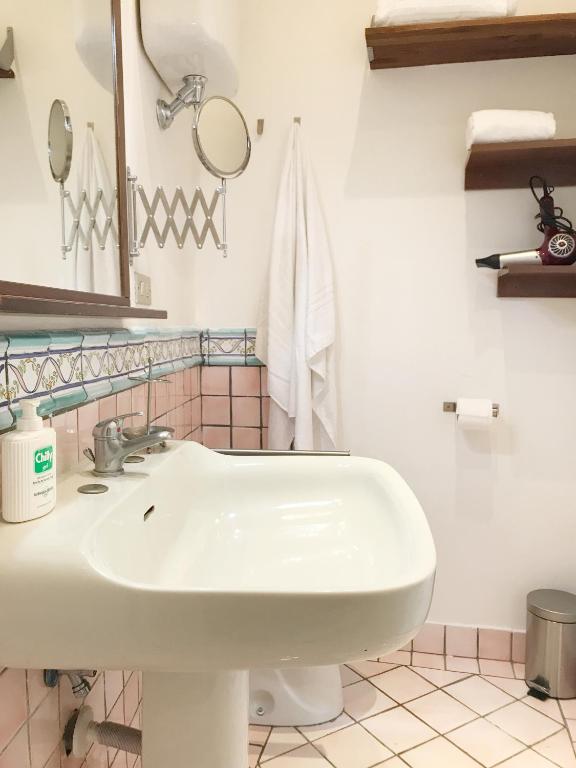 Łazienka w obiekcie B&B La Corte