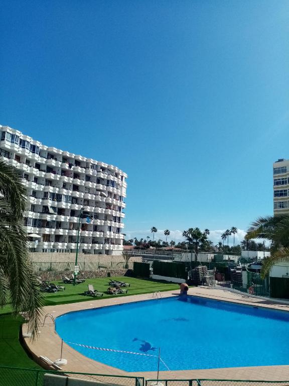 The swimming pool at or close to Apartment close to Yumbo,Free parking