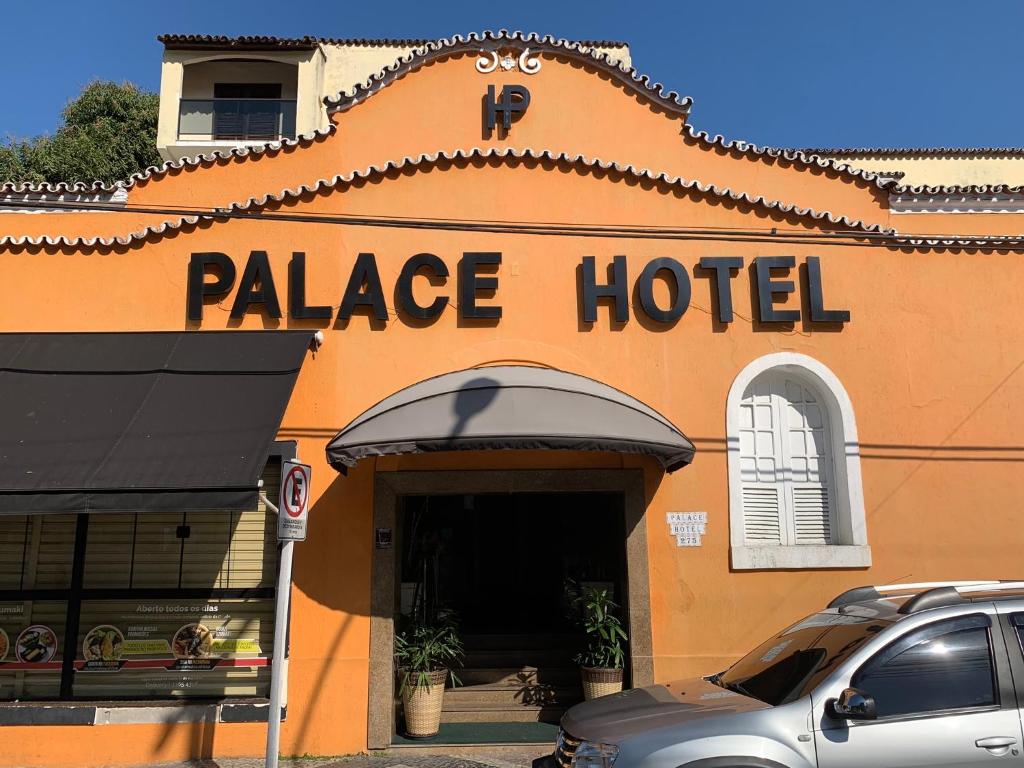 O edifício em que o hotel se localiza