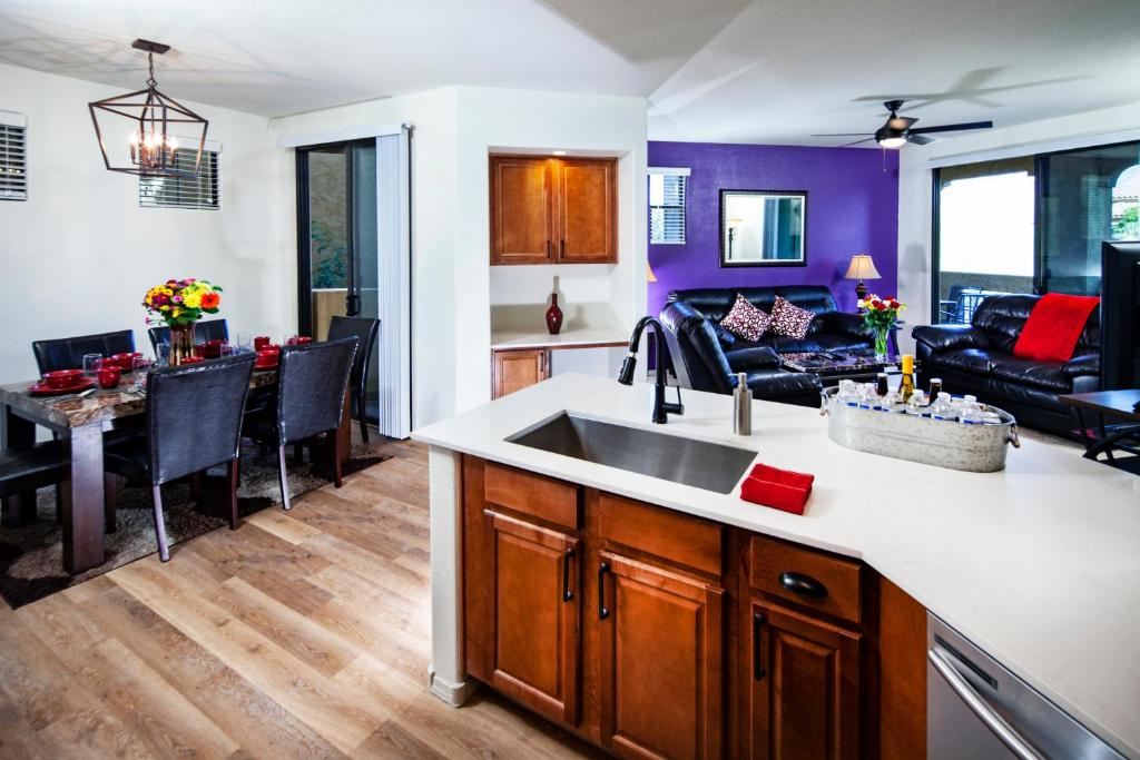 Posezení v ubytování Luxury Condos by Meridian CondoResorts- Scottsdale
