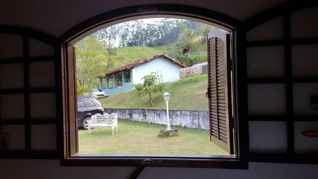  Sítio em Jacareí (interior de SP)