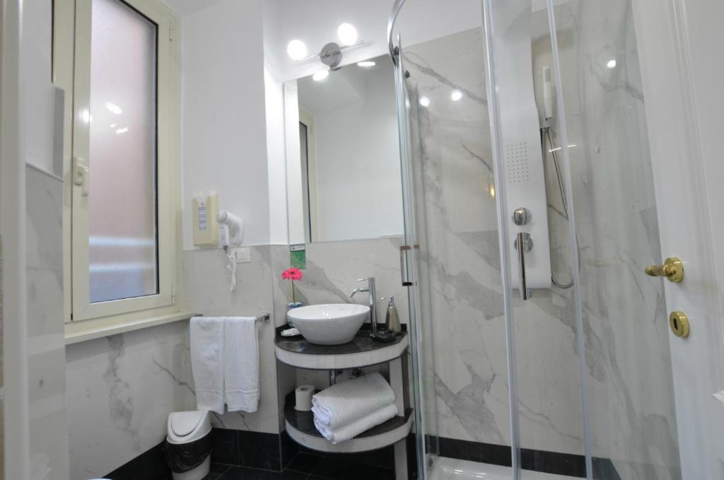 A bathroom at Notti A Roma