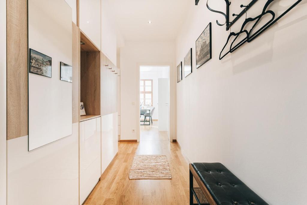TIP! Modernes Apartment direkt im Herzen Dresdens - 19