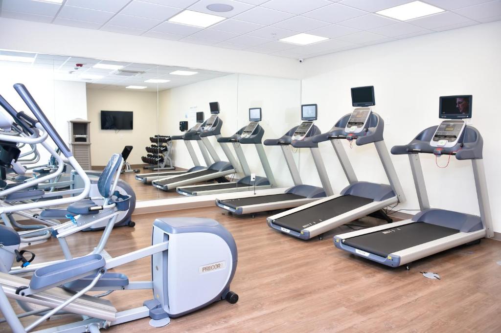 Holiday Inn Express & Suites - Bensenville - O'Hare by IHG photo