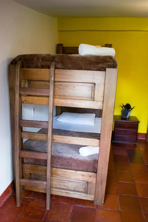 Palanda nebo palandy na pokoji v ubytování Ulucaho Hostel