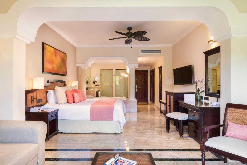 Grand Palladium Select White Sand Resort & Spa - All Inclusive - Junior Suite With Garden View
