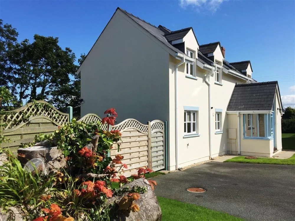 Eleven Parc yr Eglwys, Cwmbran, United Kingdom