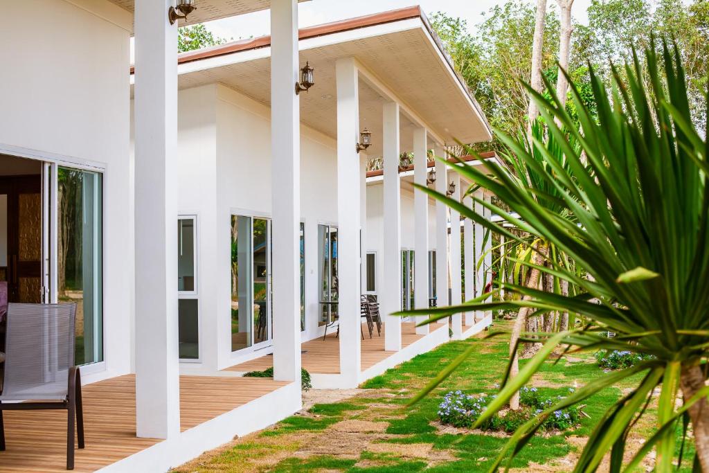 Rouble Villa Ao Nang - Two-Bedroom House