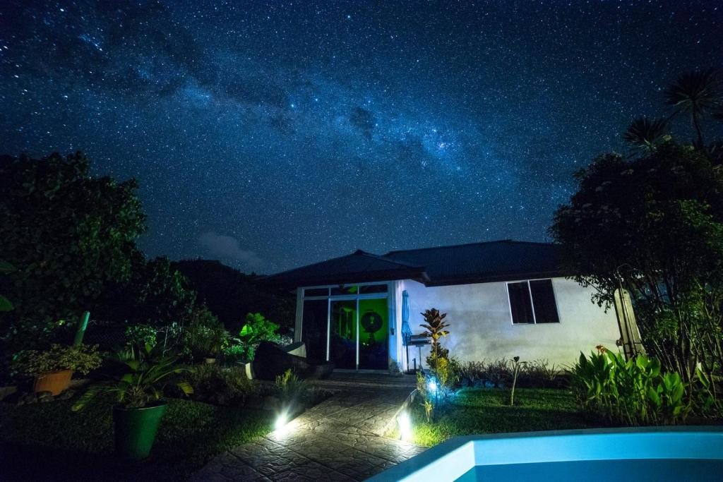 Zahrada ubytování La Maison Du Voyage
