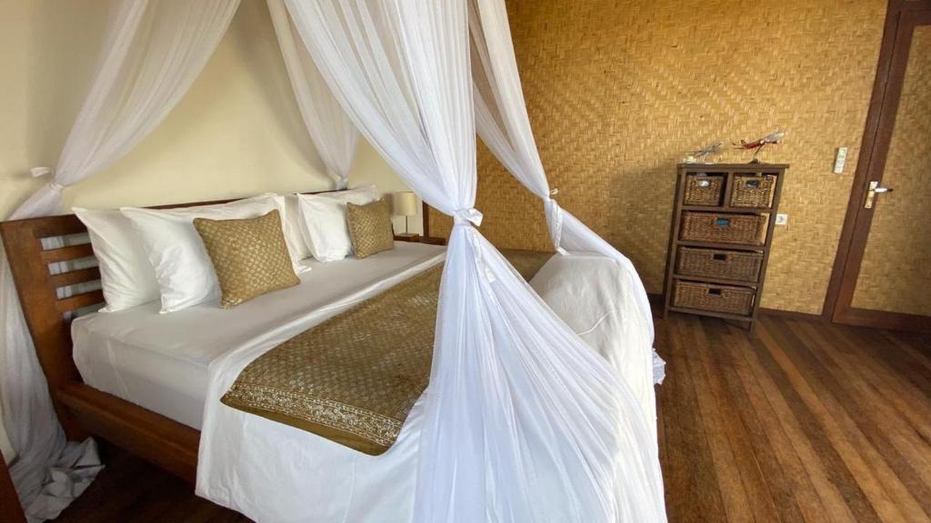 Uluwatu Sunrise - 16