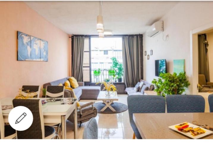 Bat Yam on The Beach - Housity