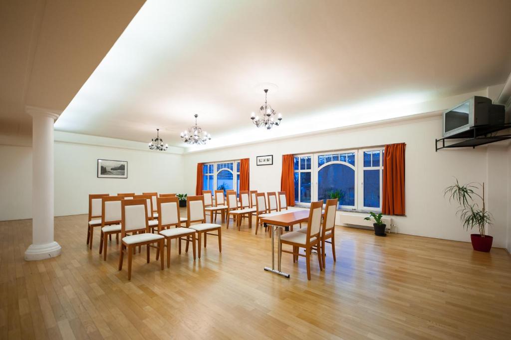 TV a/nebo společenská místnost v ubytování Hotel Pivovar