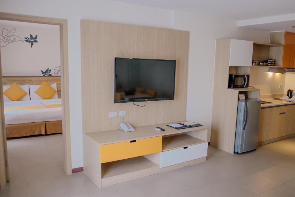 Kuchyň nebo kuchyňský kout v ubytování Azalea Hotels & Residences Boracay
