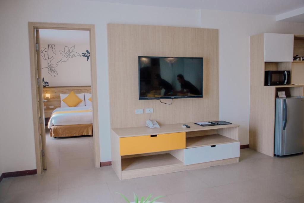 Kuchyň nebo kuchyňský kout v ubytování Azalea Hotels & Residences Boracay