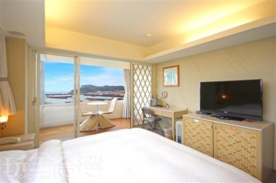 TV a/nebo společenská místnost v ubytování Blue Ocean Hotel