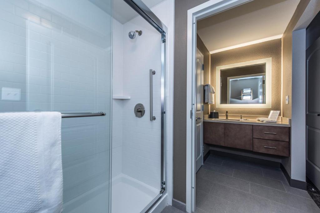 Staybridge Suites Charleston - Mount Pleasant by IHG photo