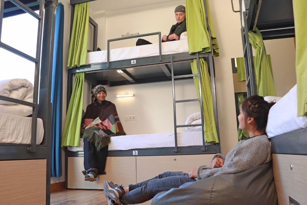 Os clientes hospedados em The Blue Jay Hostel - Dorms & Rooms
