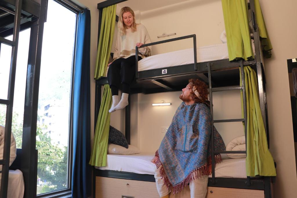 Os clientes hospedados em The Blue Jay Hostel - Dorms & Rooms