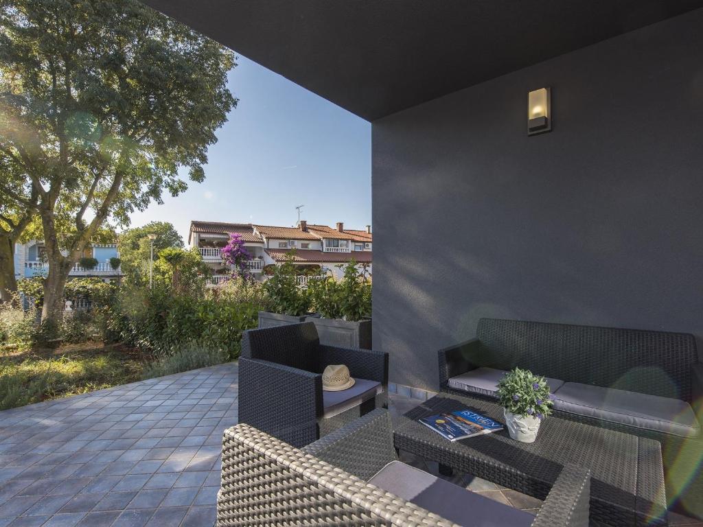 Posezení v ubytování Apartment Monika with private pool in Porec