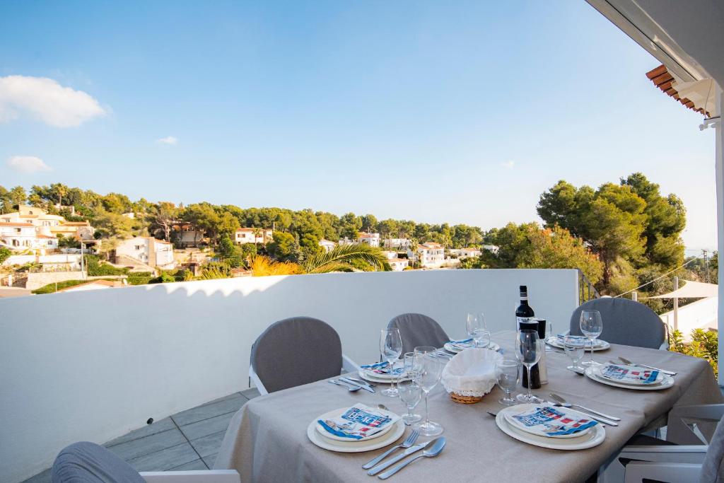 Sara 4 personas, free WIFI, chill-out, private pool, private ...