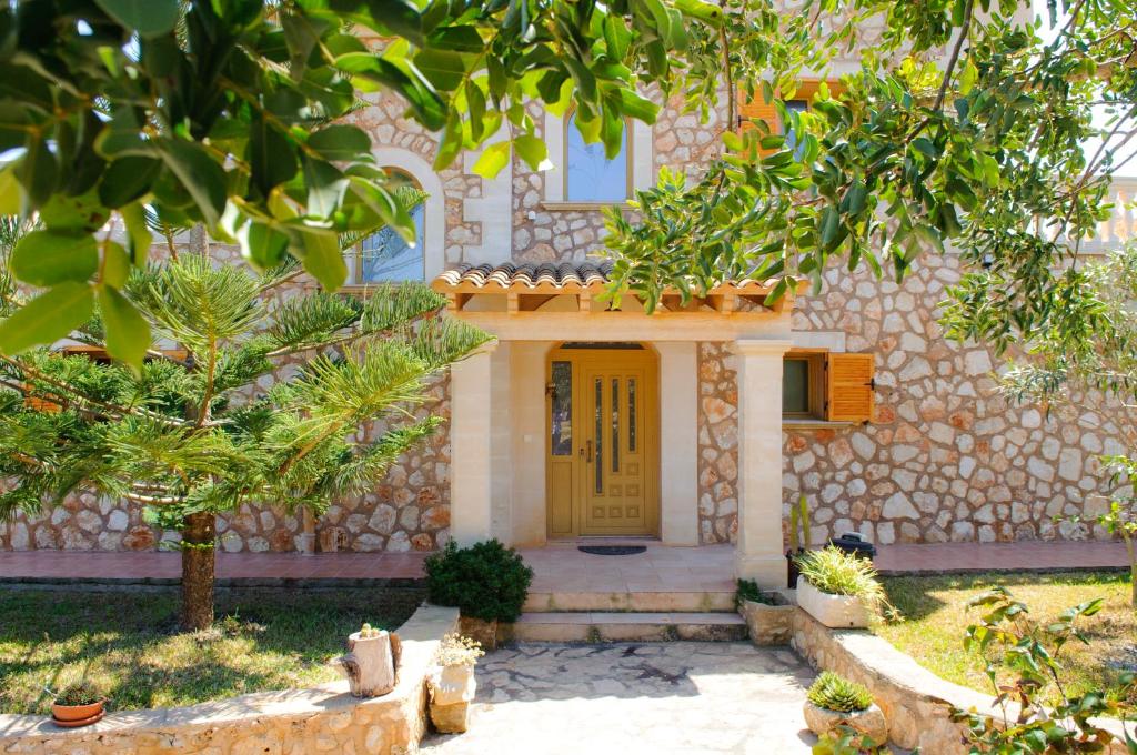 Vonkajšia záhrada v ubytovaní Finca Cullera
