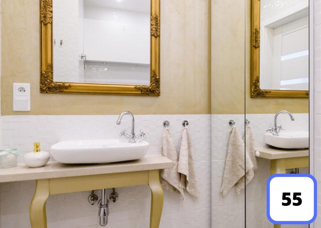 Sienna 41 Boutique Warsaw Apartments - 13