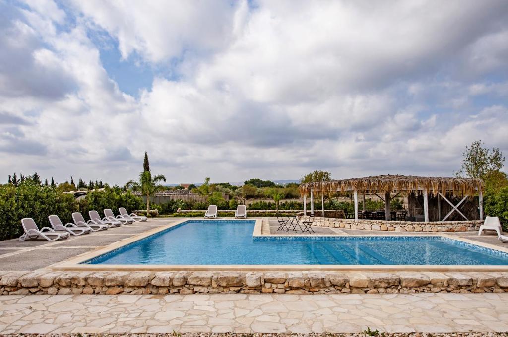 Basen w obiekcie Villa Antica Aia Relax lub w pobliżu