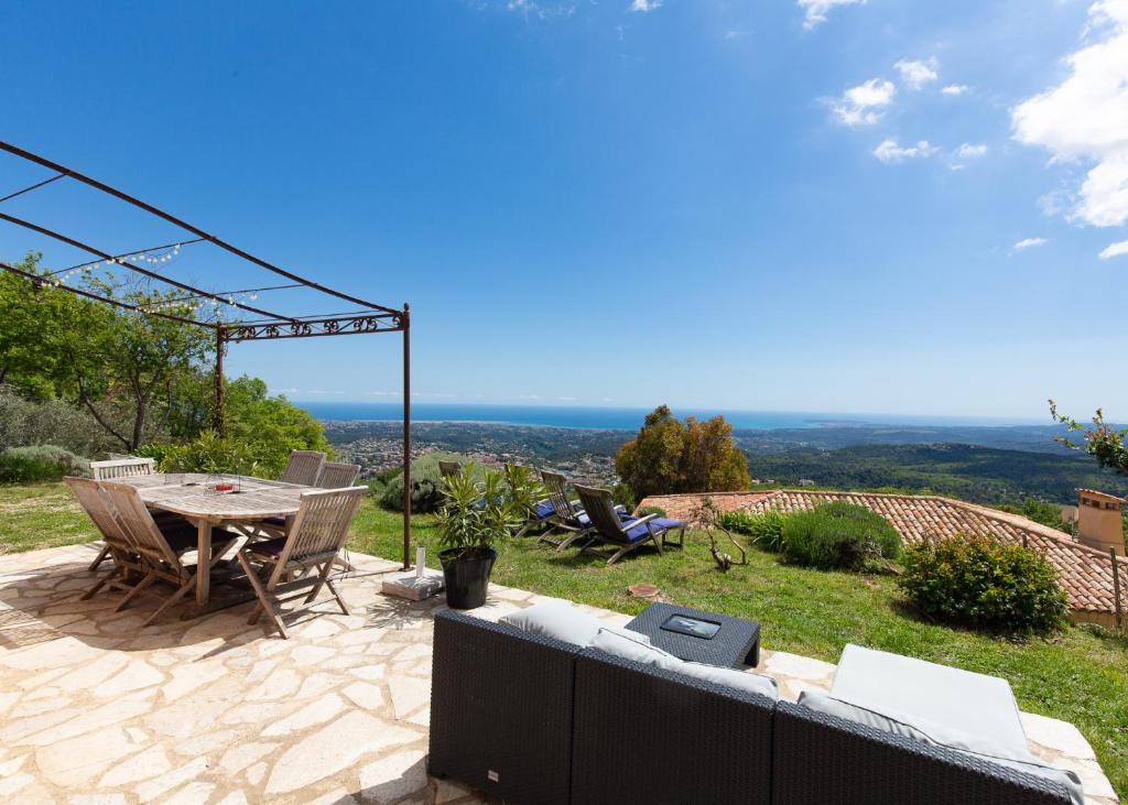 Gallery image of Les Mas d'Azur Villa in Vence