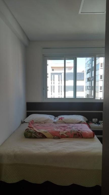  Ótimo apto 2 quadras praia