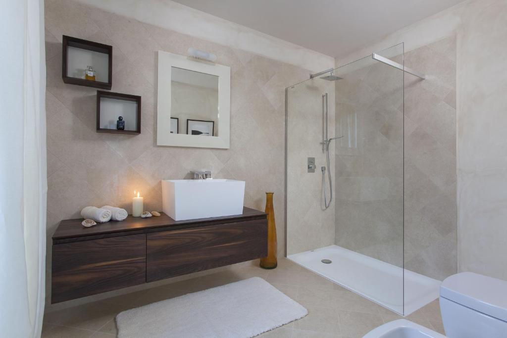Koupelna v ubytování Villa Frida by HMZ Villas