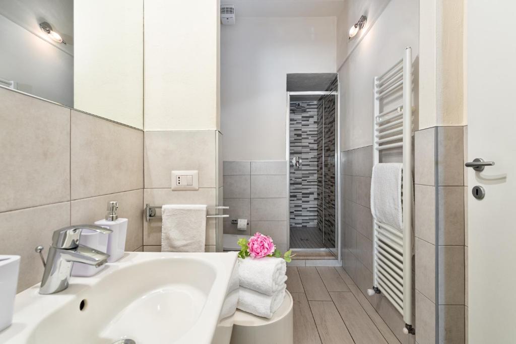 Windows On Florence - 10