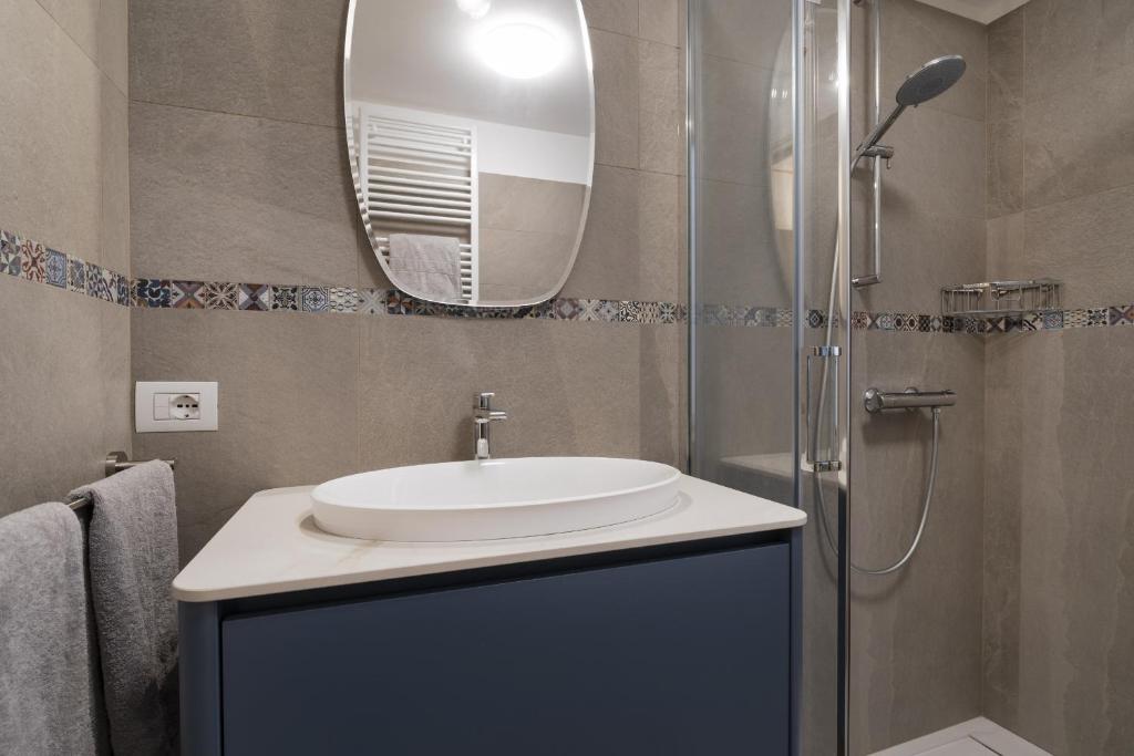 A bathroom at Rialto Sant'Aponal Prestige by Wonderful Italy