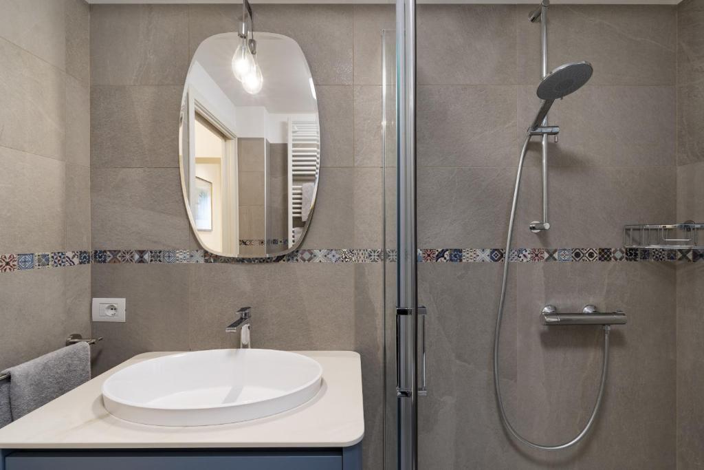 A bathroom at Rialto Sant'Aponal Prestige by Wonderful Italy