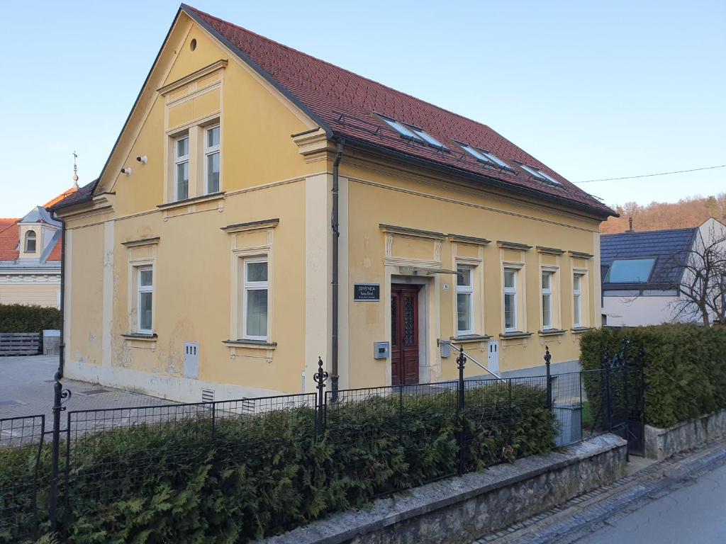 Budova, kde se apartmán nachází