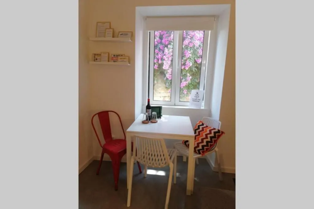 Charming Small in Loft Alfama l Castelo S. Jorge, Amadora, Portugal