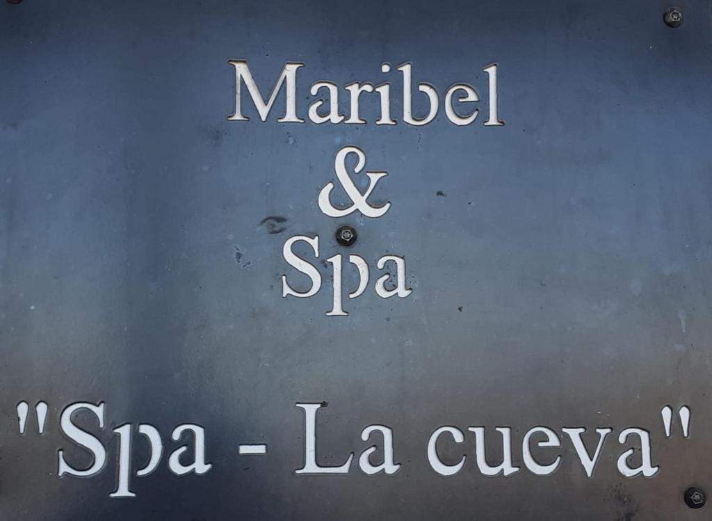 Casas Rurales Maribel - Complejo El Tejar - Apartamentos con jacuzzi en Alcalá del Júcar - Three-Bedroom Townhouse