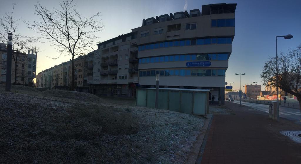 Budova, kde se apartmán nachází