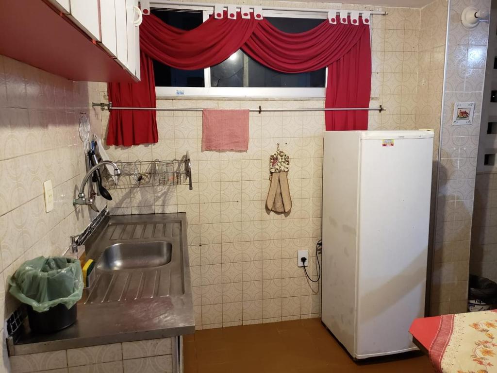  Amplo apartamento na praia do futuro