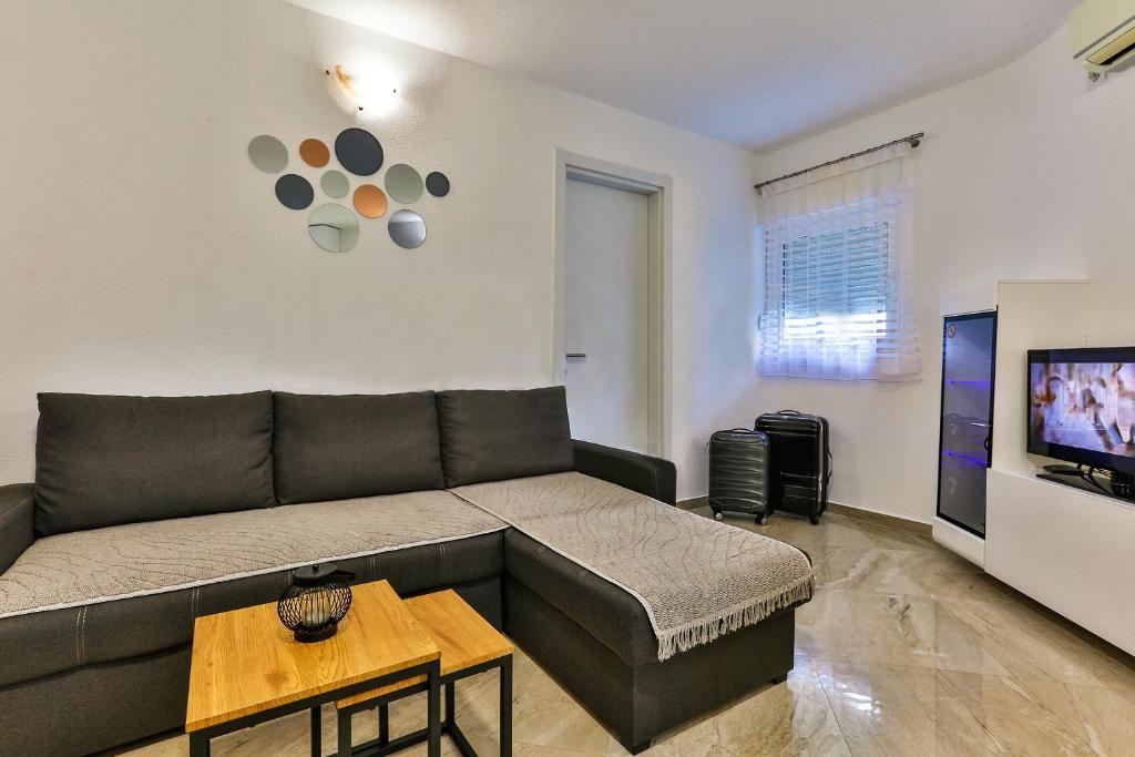 Zara Apartment, Budva – Tarifs 2023