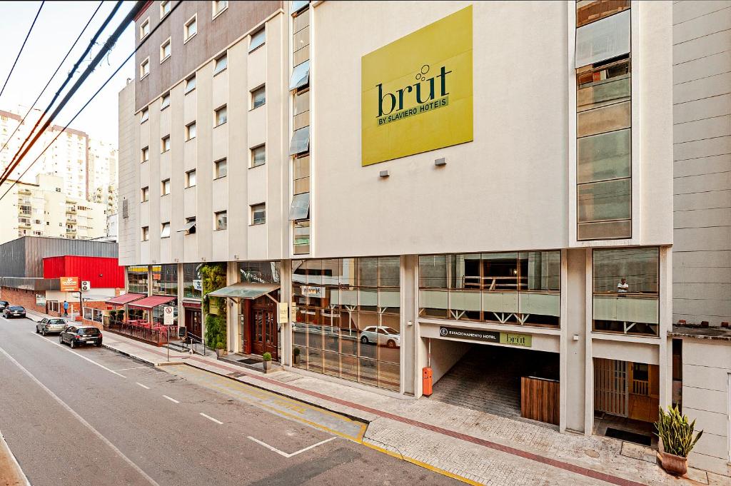  BRUT by Slaviero Hotéis