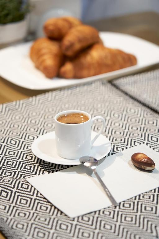 Seafront Luxury President Suite Aegean Sunset - 13