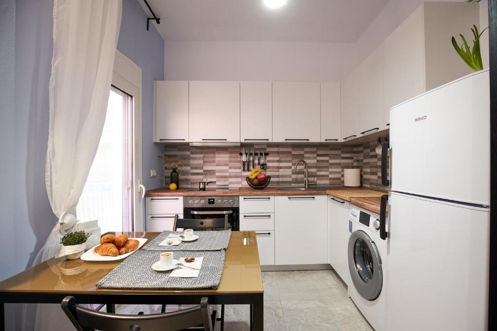 Seafront Luxury President Suite Aegean Sunset - 12