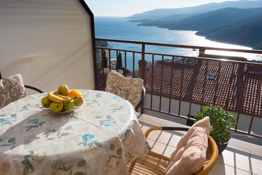 Gallery image of Apartment Roce in Rabac