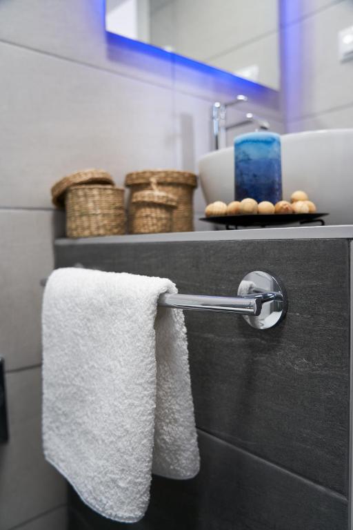 Seafront Luxury President Suite Aegean Sunset - 17