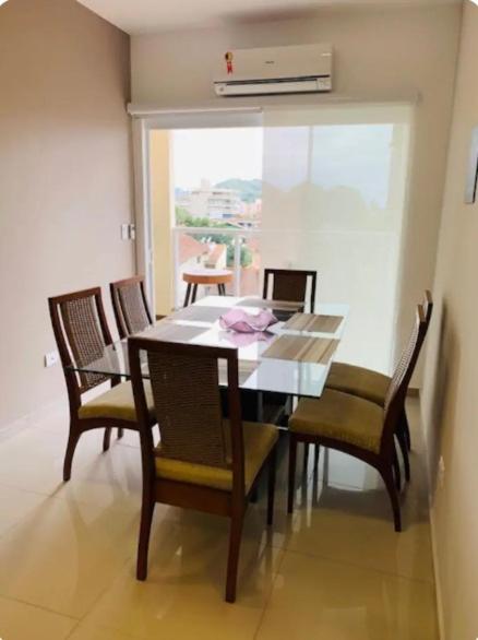  Apto Alto Padrão no Centro de Ubatuba