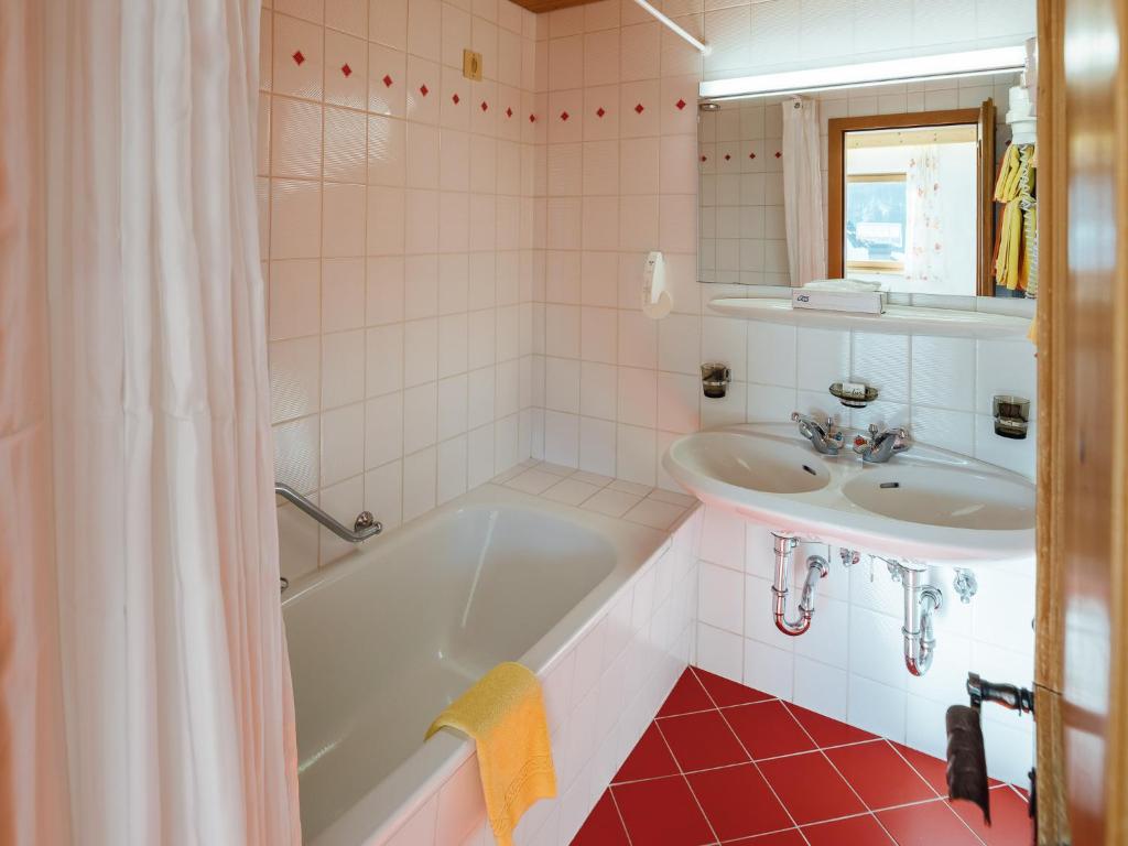 Koupelna v ubytování Hotel Komperdell
