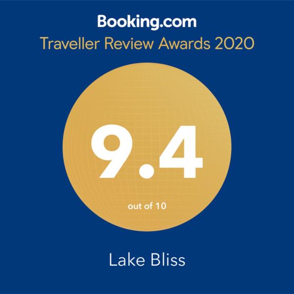 Certifikát, hodnocení, plakát nebo jiný dokument vystavený v ubytování Lake Bliss
